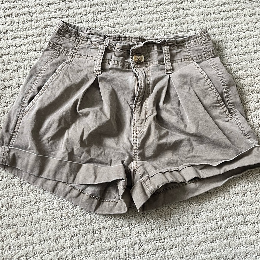 green cargo shorts